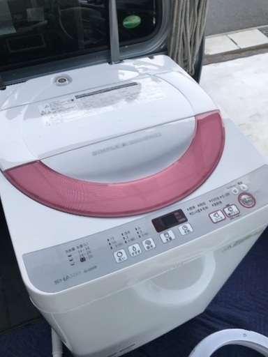 取引中。2016年製シャープ全自動洗濯機6キロ美品。千葉県内配送無料。設置無料。