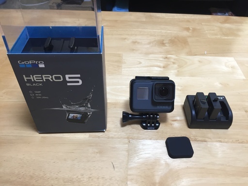 GoPro HERO5 Black + サードパーティー製 バッテリーx2と充電器