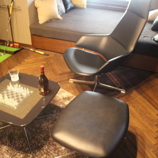 ADAL アストン ハイバックチェアー オットマンセット 定価508,680円 展示品