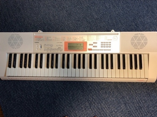 CASIO ヒカリナビゲーションキーボード 電子ピアノ