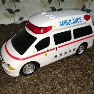 おもちゃ 救急車 