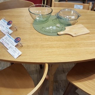 大人気　フランフラン　ダイニング４点セット　オーガダイニングテーブル+オーがチェア３脚