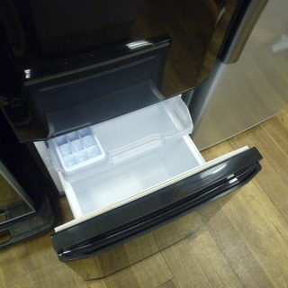 MR-P15D-S(シャイニ-シルバ-) Pシリ-ズ 2ドア冷蔵庫 右開き 146L