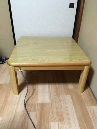 こたつ 茶