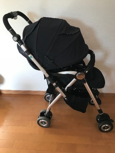 【美品】アップリカ  ソラリア