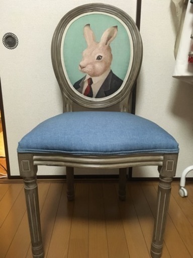 アンティーク風 メルヘンな椅子