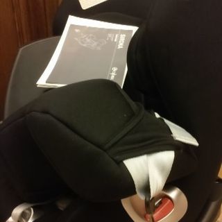 中古　cybexシローナ　isofix 新生児からのチャイルドシート