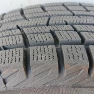 冬支度の国産スタッドレスタイヤ