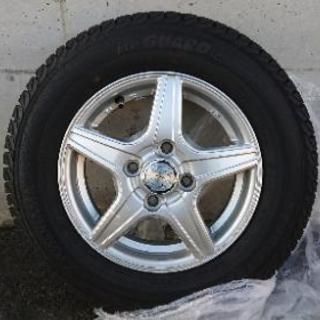 冬支度の国産スタッドレスタイヤ