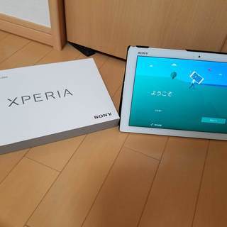 Xperia Z4 Tablet docomo SO-05G ホワイト