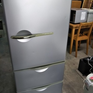［SANYO小さめファミリーサイズ冷蔵庫］⁑リサイクルショップヘルプ