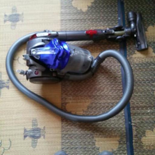ダイソン　DC 12 サイクロン掃除機