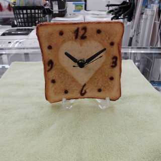 トースト型　置時計　Real Gift  西岡店