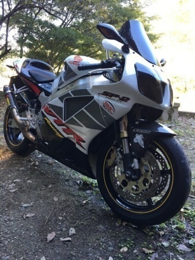 値下げ‼️ホンダ VTR1000SP2 程度良好な希少車 改造多数で8耐好きにはたまらないスーパーバイクです改造費40〜50万程かかってます