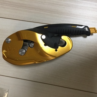 PETZL(ペルツ)　アイディS