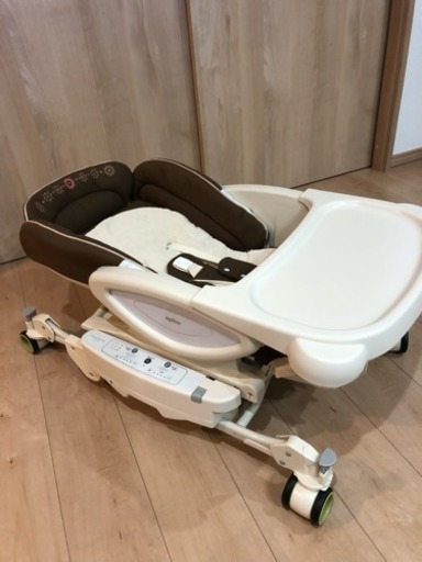 Aprica ココ・チーノオート 電動チェア ハイロー