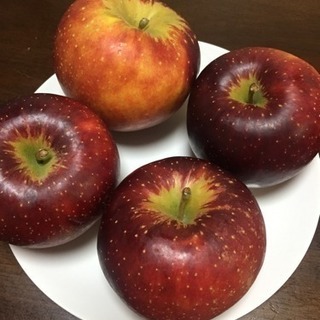 りんご 林檎 ４個