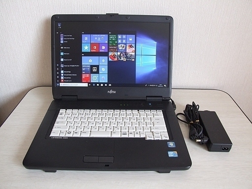 Fujitsu LIFEBOOK A550/B ノートパソコン