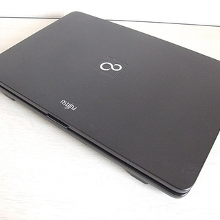 Fujitsu LIFEBOOK A550/B ノートパソコン