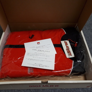 希少非売品　ドゥカティ マールボロ　ギアボックス　ジャケット2着組 希少非売品 ドゥカティ マールボロ ギアボックス ジャケット2着組