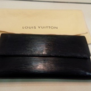 ブラックエピ3つ折り長財布