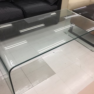 取りに来ていただける方限定！IDC大塚家具のガラステーブルのご紹介