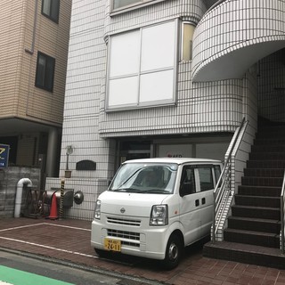 軽のワンボックス（AT車）で色校正（印刷見本用印刷物）を固定得意...