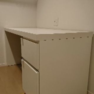 IKEA 白デスク ＪＯＮＡＳ
