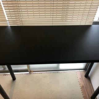 黒のハイテーブル 高さ120センチぐらい