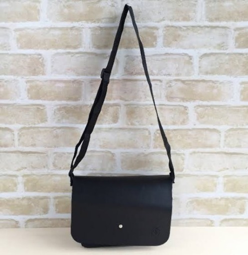 新品未使用品 ナノ ユニバース レザーフラップ ショルダーバッグ Joker13 大分 のバッグ ショルダーバッグ の中古あげます 譲ります ジモティーで不用品の処分