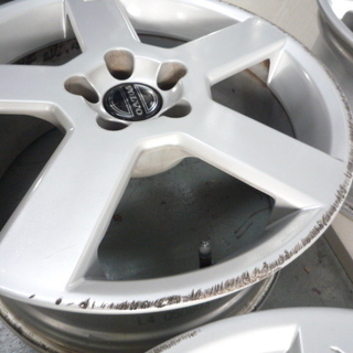 ボルボ純正★V70R　8J　17インチ　シルバー　ブレ・曲がりなし・キズ有り　格安出品！　17×8J　ET46