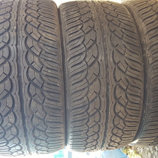 285/25R24  YOKOHAMA  PARADA-X