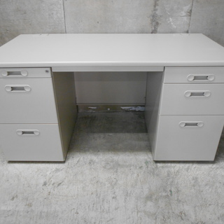 ライオン　両袖机　『塗装品、小傷、使用感あり』【リサイクルショップサルフ】