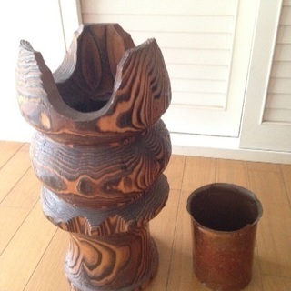 木製の花瓶
