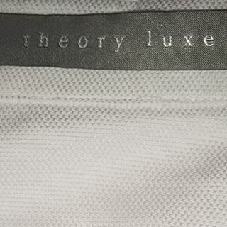 theory luxe 白シャツ - 服/ファッション