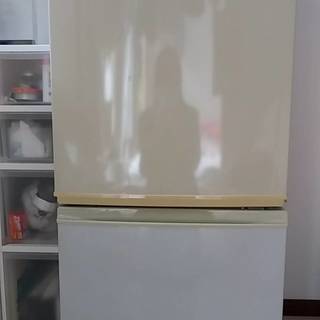 シャープ冷蔵庫　2006年製