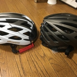新品 サイクリング用ヘルメット2つセット。