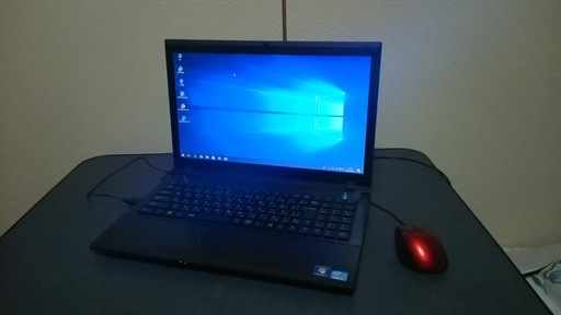 【冗談中】イイヤマ　Windows10　Corei3/高速SSD搭載　ノートパソコン　ケース付