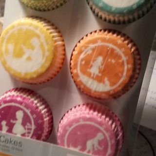 カップケーキカップ メルヘン 72カップ Kuma 神戸の家庭用品 家庭用包装紙 袋 の中古あげます 譲ります ジモティーで不用品の処分