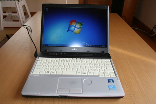 ☆★格安！　ＦＵＪＩＴＳＵパソコン　ＣＰＵi５　LIFEBOOK　P771/C　動作品★☆