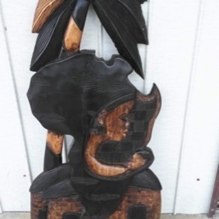 ガーナの民芸品  装飾彫刻