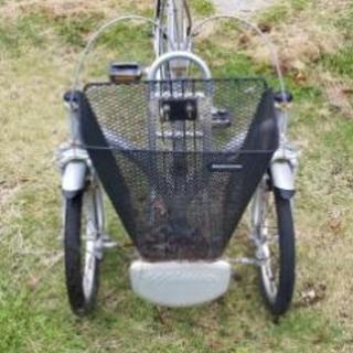 【更に値下げしました】希少　前輪二輪タイプ三輪車(大人用)