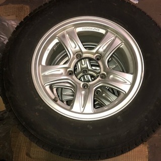 スタッドレス　205/70R15　BS　ブリザック　VRX2　2017年製　4本　7ミリぐらい～8ミリぐらい HI7399送料無料205⁄70R154本 ブリヂストン ブリザック VRX2 中古