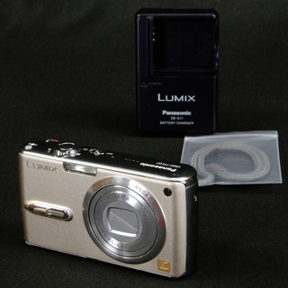 Panasonic デジタルカメラ LUMIX FX07 シルキ...