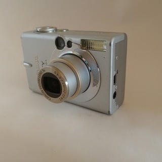 【ジャンク】古いデジカメ Canon IXY 500 500万画素