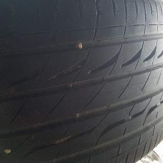 17インチ・タイヤ付きホイル