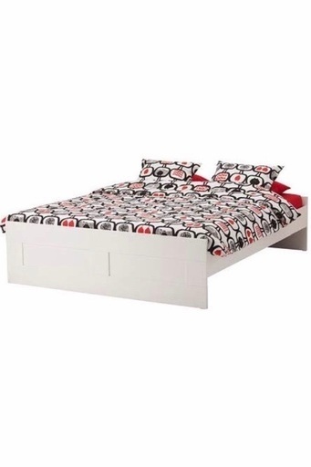 IKEAの ダブルサイズベッドとマットレスと布団のセット