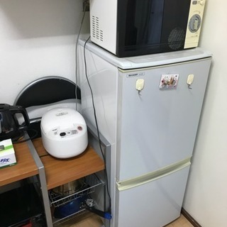 一人暮らしにぴったりの冷蔵庫と電子レンジセット