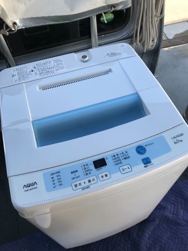取引中。2015年製アクア全自動洗濯機6キロ。美品。千葉県内配送無料。設置無料