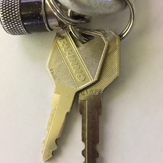innoルーフキャリアとルーフラック とダイハツネイキッド 取り付け金具